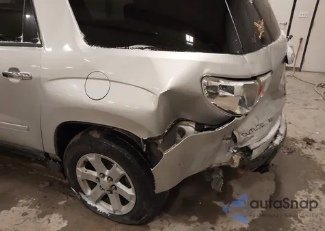 2010 Saturn Outlook Xe из США, поврежденный, VIN 5GZLRTEDXAJ208560